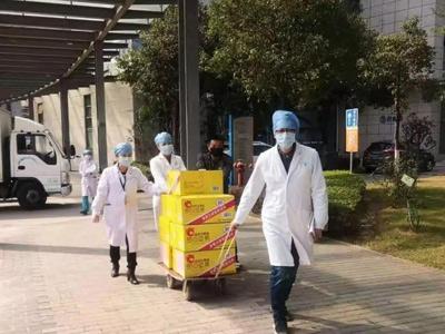 繼近20萬(wàn)只N95口罩馳援武漢，洽洽再捐300萬(wàn)堅(jiān)果食品物資！